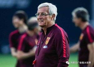 青岛球员爆料新闻报道最新,球队现状及背后故事大揭秘！”  第1张